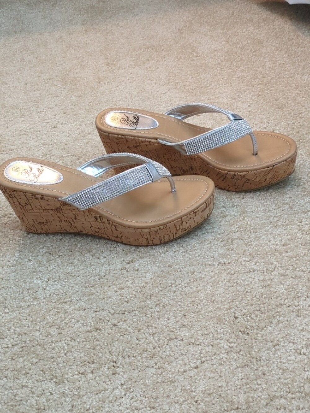 NWOB Silver Rhinestone Wedge Flip-Flops - Picture 3 of 7
